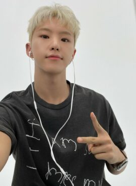 Black 'I Am Sad' Printed T-Shirt | Hoshi - Seventeen